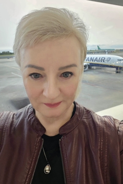 JOLANTA, 49