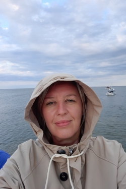 Jolanta, 48
