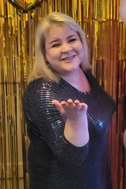 Ingrida, 47